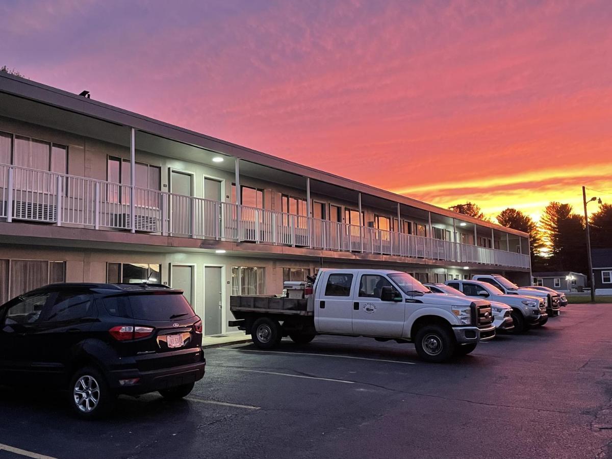 Lake Logan Inn Exterior photo